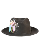 Load image into Gallery viewer, Artisanal Hand Painted Hat Suede Black 603820
