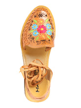 Load image into Gallery viewer, Mexican Artisanal Sandals Leather Honey 604020
